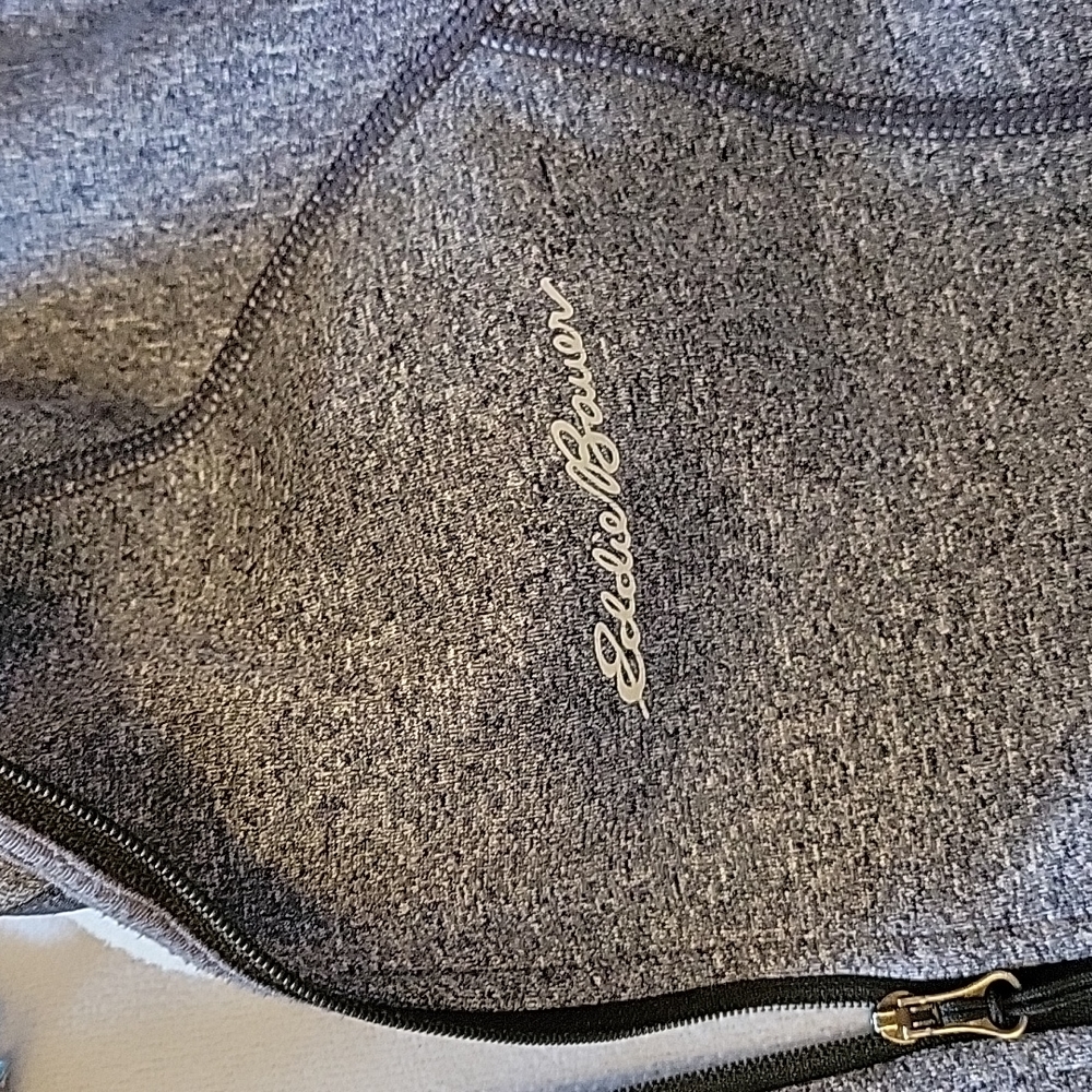 Fleece pullover - Picture 8 of 9